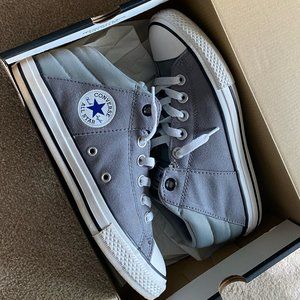 Converse Chuck Taylor All Star Axel Kids' Slip-On Sneakers Sz5